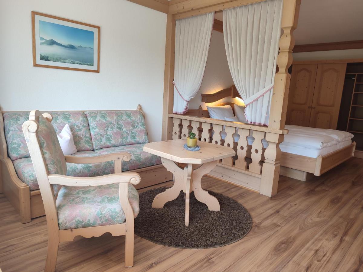 Hotel Dernbachtal ภายนอก รูปภาพ